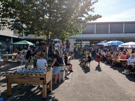 Viele tolle Gäste bei bestem Wetter